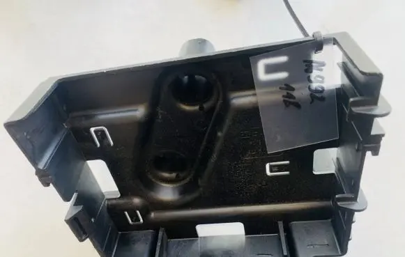 Opel Corsa E Battery bracket 13440278