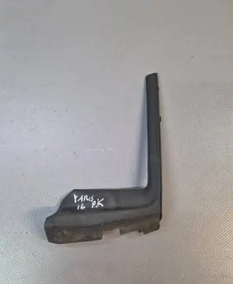 Toyota Yaris Fender end trim 538670D170