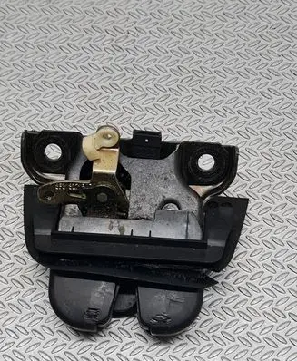 Audi A3 S3 8P Tailgate/trunk/boot lock/catch/latch 8P3827520A