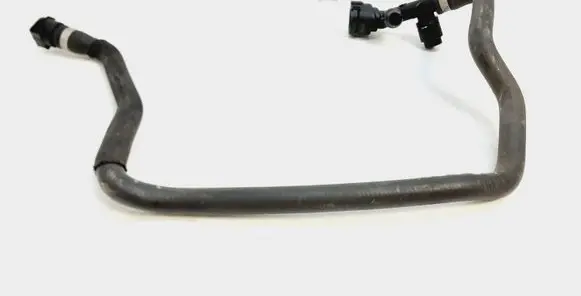 BMW 5 G30 G31 Engine coolant pipe/hose 8572913