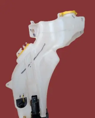 Fiat Freemont Windshield washer fluid reservoir/tank 05116307AB