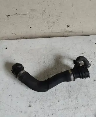BMW 5 E60 E61 Engine coolant pipe/hose