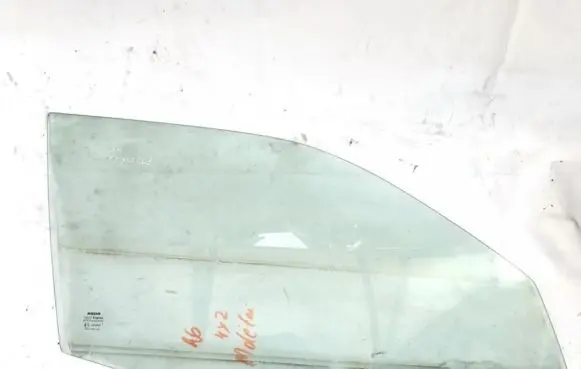 Nissan Primera Front door window glass four-door