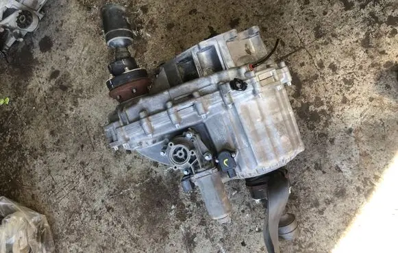 Land Rover Range Rover Sport L320 Gearbox transfer box case 8452228031 8451227091 IAB500243