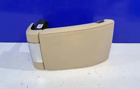 Volvo V70 Armrest 39804759 30715142