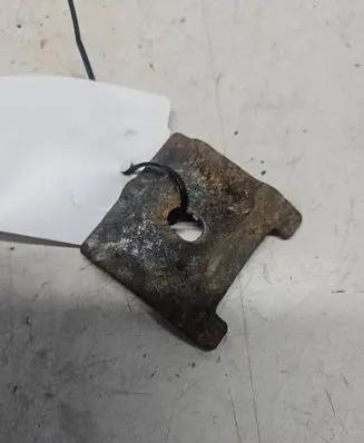 Battery bracket