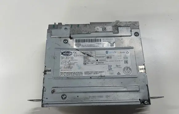 Nissan Titan Radio/CD/DVD/GPS head unit 52151409 52178452