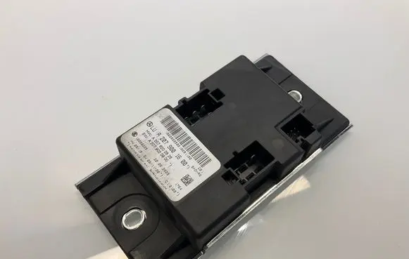 Mercedes-Benz E C207 W207 Other control units/modules A2079001600 A2078202826 2079001600