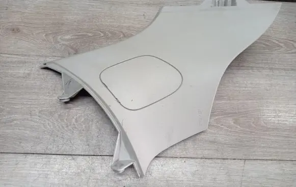 Volvo C30 (C) pillar trim
