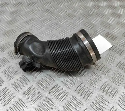 Audi A4 S4 B9 8W Air intake duct part 04L129661B