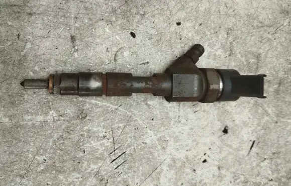 Renault Scenic I Fuel injector 7700111014