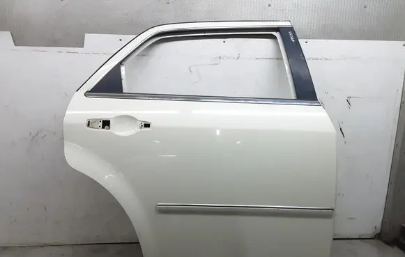 Chrysler 300 - 300C Rear door