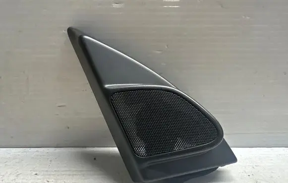 Volvo XC60 Front door high frequency speaker 08676892 07010701 13W46