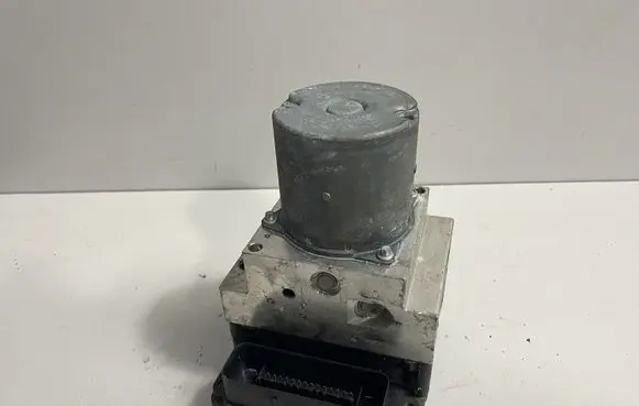 BMW X5 E70 ABS Pump 6795778