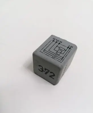 Audi A8 S8 D2 4D Other relay 4D0951253