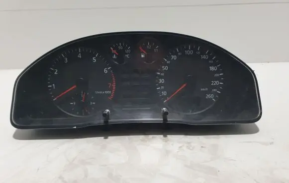 Audi A4 S4 B5 8D Speedometer (instrument cluster) 8D0919860G