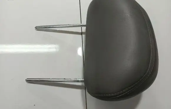 Jeep Cherokee Front seat headrest 