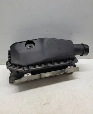 Mercedes-Benz E W124 Air filter box
