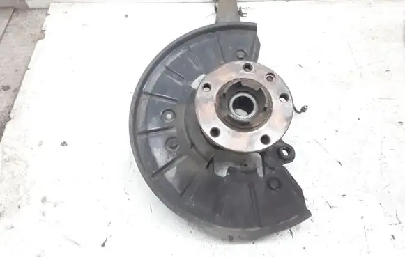 Front wheel hub spindle knuckle