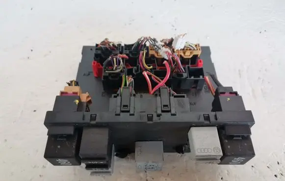 Volkswagen PASSAT B6 Comfort/convenience module 3C0937049AJ