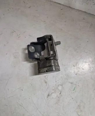 Citroen C5 Front door upper hinge 