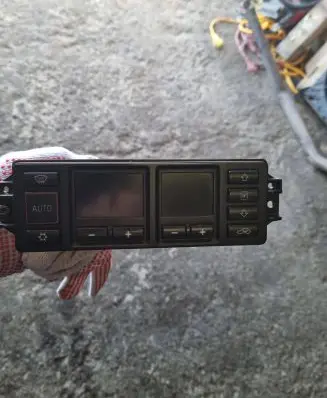 Audi A3 S3 8L Climate control unit 8L0820043D 5HB00760804
