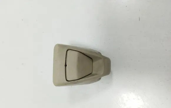Sun visor clip/hook/bracket