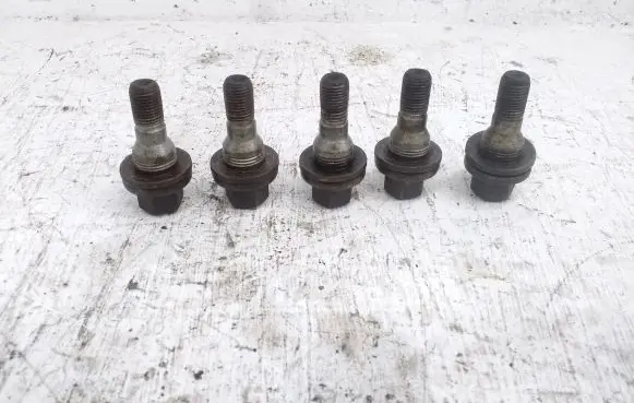 Peugeot 508 Nuts/bolts 