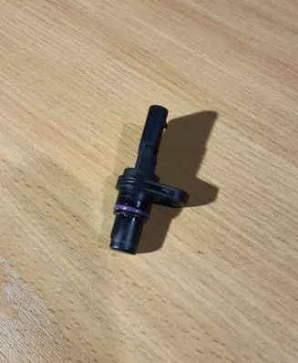 Volkswagen Tiguan Camshaft position sensor 04L907601