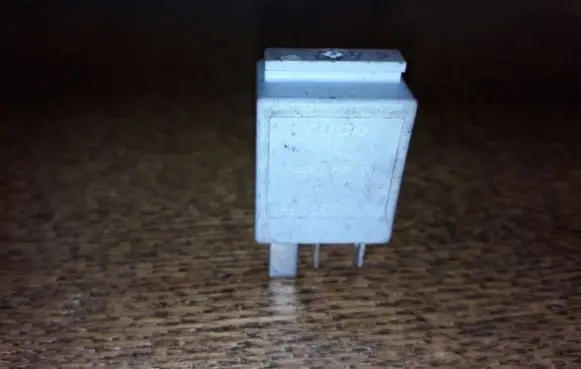 Volkswagen PASSAT B6 Other relay 1K0951253