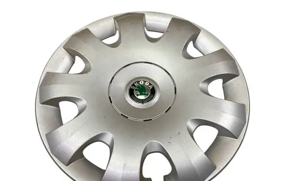 Skoda Octavia Mk2 (1Z) R15 wheel hub/cap/trim 1Z0601147 1Z0601147A