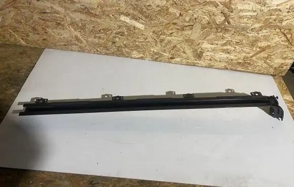 Ford Transit Custom Sliding door middle roller runner 