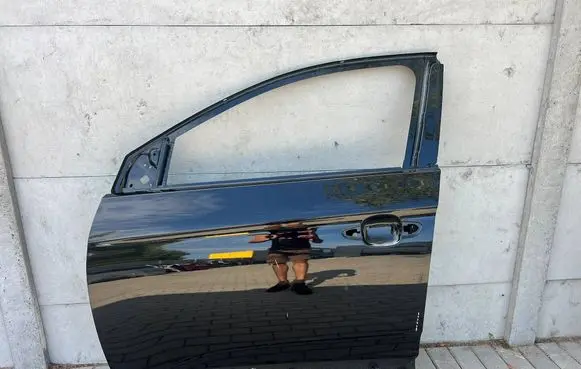 Opel Grandland X Front door