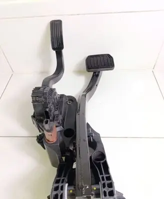 Tesla Model Y Pedal assembly 118869100B