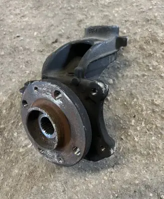 Peugeot 207 Front wheel hub spindle knuckle