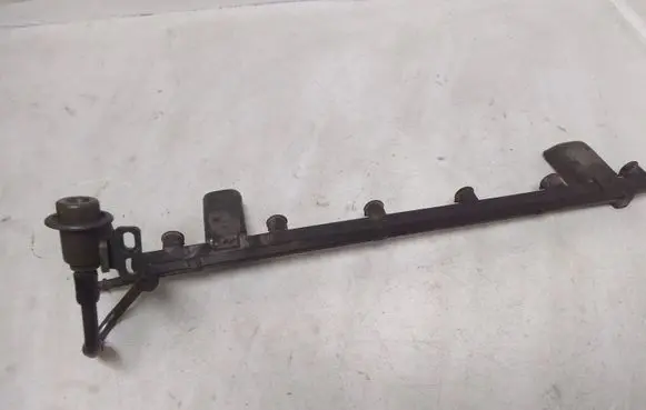 Chevrolet Epica Fuel injector supply line/pipe 96486999