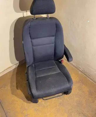 Honda CR-V Front passenger seat 