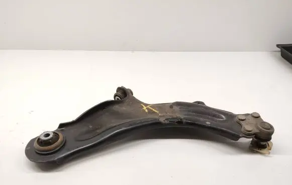 Mercedes-Benz Citan W415 Front lower control arm/wishbone