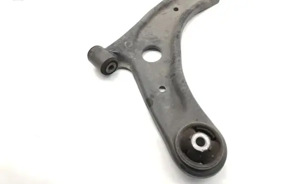 Toyota Yaris XP210 Front lower control arm/wishbone 