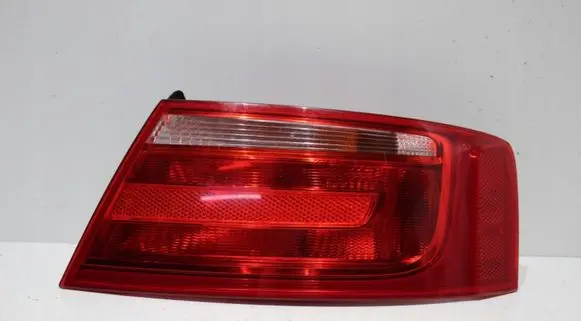 Audi A5 8T 8F Rear/tail lights 8T0945096