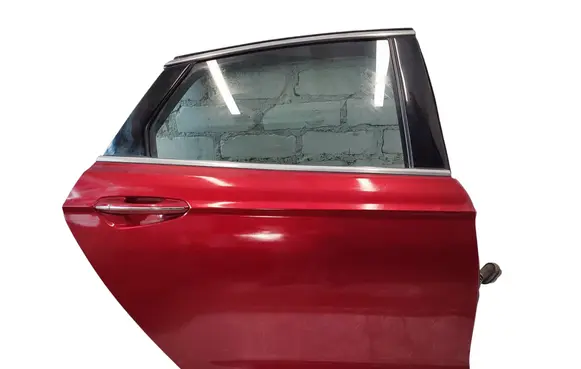Ford Fusion II Rear door