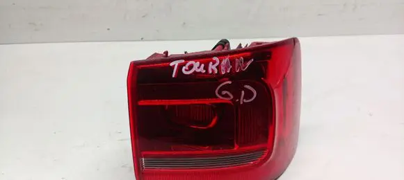 Volkswagen Touran II Rear/tail lights 