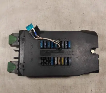 Mercedes-Benz Vito Viano W639 Fuse module 0005400650 08501002