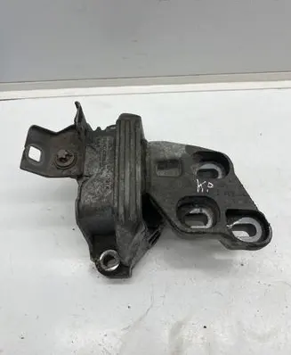Mercedes-Benz B W246 W242 Engine mount bracket A2462400617 000512300 ZGS0062353