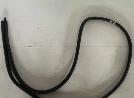 BMW 3 E90 E91 Rubber seal front door (on door) 