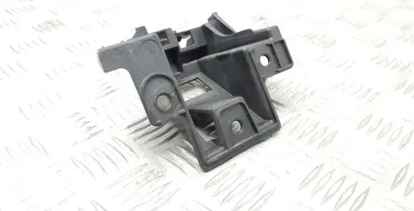 Volkswagen Jetta VI Bumper support mounting bracket corner 5C6807394A