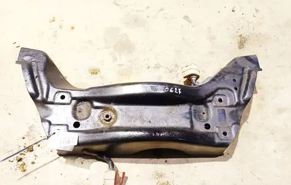 Volkswagen Polo Front subframe