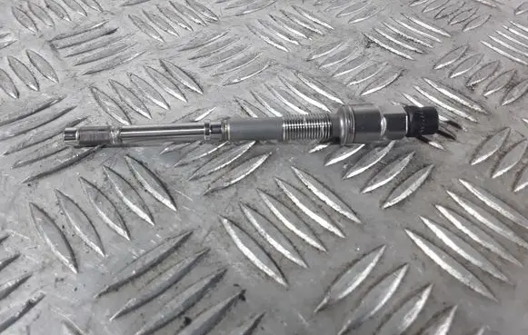 Mercedes-Benz S W222 Spark plug A6429050300