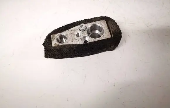 Air conditioning (A/C) expansion valve