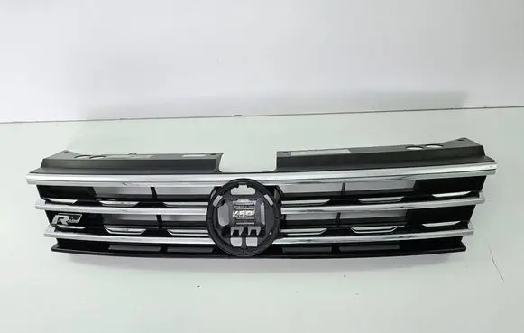 Volkswagen Tiguan Front bumper upper radiator grill 5NA853653B 5NA853653